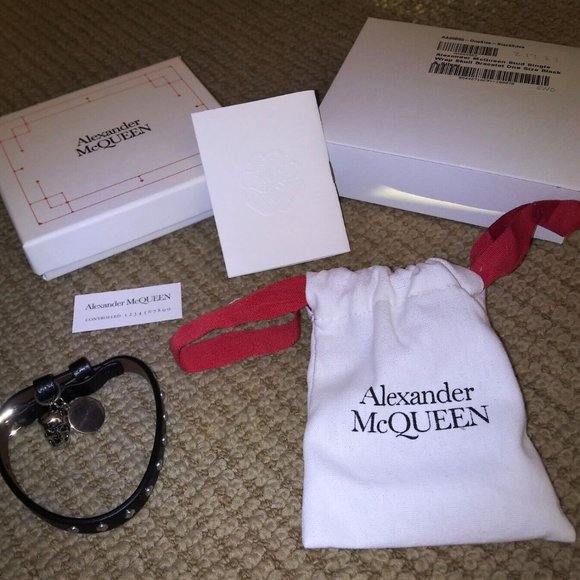 ALEXANDER McQUEEN 'Stud Single Wrap Skull Bracelet' Blk/Silver Made in ITALY NWT - Picture 10 of 16
